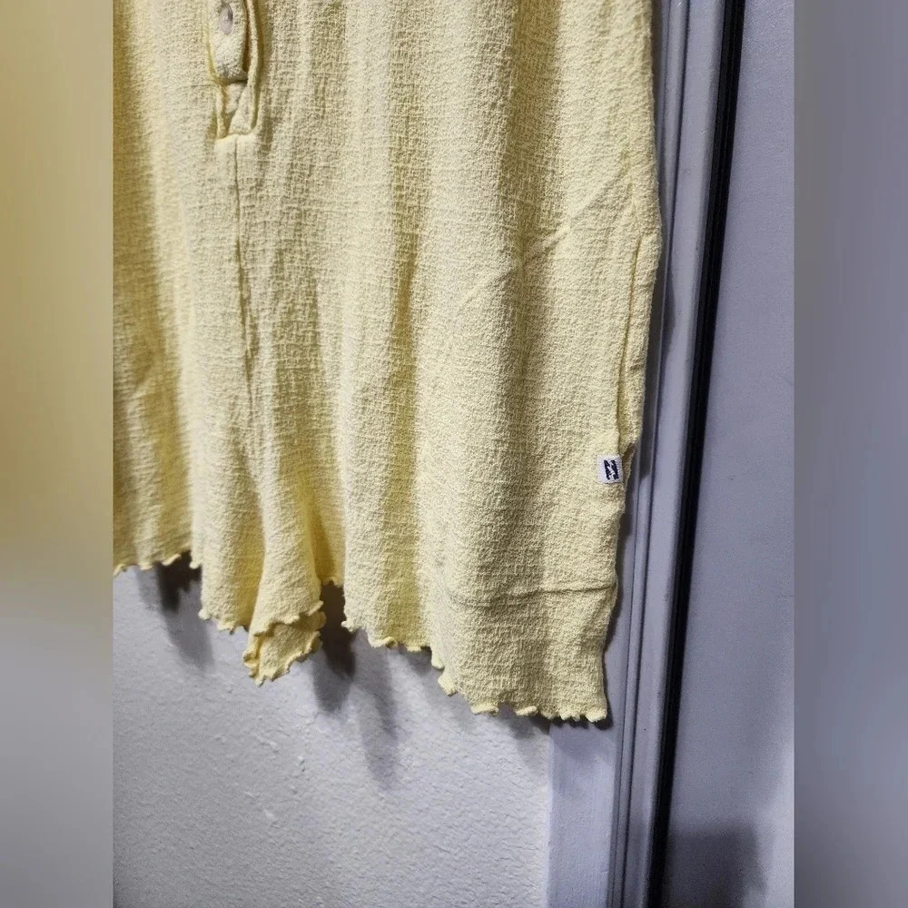 Billabong Fade Away Yellow Romper Size Small Beachy Resortwear Travel Vacation - Picture 6 of 8
